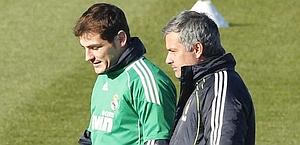 Casillas e Mourinho a colloquio. Reuters