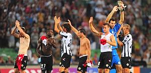 L'applauso dell'Udinese al Friuli. Servir il sostegno dei tifosi. Afp