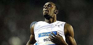 Usain Bolt, 25 anni, pi veloce dell'anno sui 100. Ansa