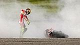 Rossi falls in Motegi, breaking his finger. LaPresse Rossi falls in Motegi, breaking his finger. LaPresse