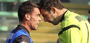 Luca Cigarini e Samir Handanovic. Ap Luca Cigarini e Samir Handanovic. Ap