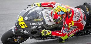 Valentino Rossi, 32 anni, sulla Ducati GP12 a Sepang. Afp