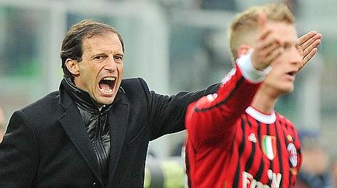 Allegri: "Tocca a Pato Con la Juve non è decisiva" 0LZR2Y0A--473x264