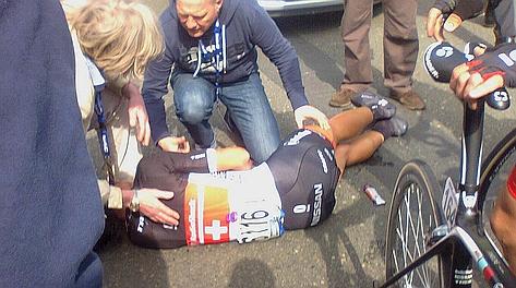Fabian Cancellara dopo la caduta al Fiandre