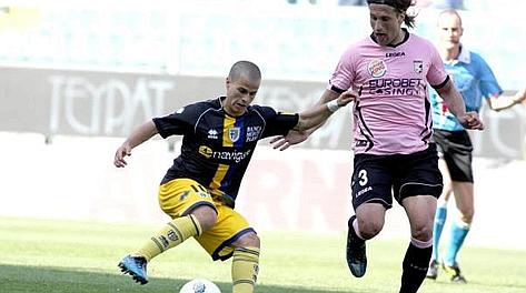 Sebastian  alla seconda stagione con la maglia del Parma. Ansa