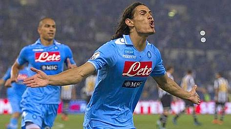 Edinson Cavani esulta dopo l'1-0. LaPresse Edinson Cavani esulta dopo l'1-0. LaPresse