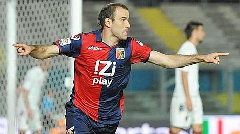 Rodrigo Palacio, 30 anni, 19 gol nel 2011-12. Ansa