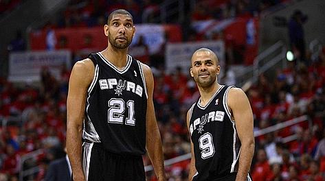 Tim Duncan, 36 anni, e Tony Parker, 30, l'anima degli Spurs. Afp
