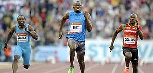 Usain Bolt in azione a Ostrava sui 100. Afp