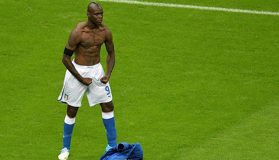 Mario Balotelli dopo il 2-0.