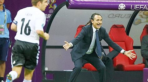 Cesare Prandelli durante la semifinale con la Germania. Reuters Cesare Prandelli durante la semifinale con la Germania. Reuters