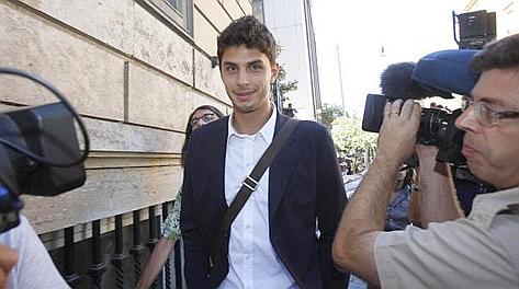 Andrea Ranocchia, 24 anni, al Bari nel 2009-10. Ansa Andrea Ranocchia, 24 anni, al Bari nel 2009-10. Ansa