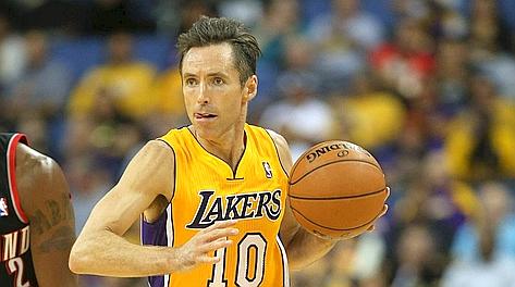 Steva Nash, 38 anni, prima stagione ai Lakers. Afp