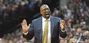Mike Brown, coach dei Lakers dal 2011. Reuters