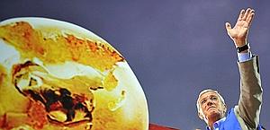 Marcello Lippi, 64 anni, festeggia il trionfo in Coppa di Cina. Afp Marcello Lippi, 64 anni, festeggia il trionfo in Coppa di Cina. Afp