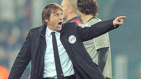 Antonio Conte, 43 anni, urla contro Guida al termine di Juve-Genoa. Ansa Antonio Conte, 43 anni, urla contro Guida al termine di Juve-Genoa. Ansa