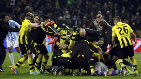 Gioia Borussia dopo il fischio finale. Reuters Gioia Borussia dopo il fischio finale. Reuters