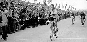 Rik Van Steenbergen winning the world championships in 1949. Ap