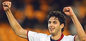 Andrea Ranocchia, 22 anni, festeggia dopo il gol al Lecce. Ap