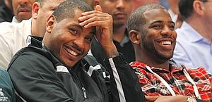 Carmelo Anthony e Chris Paul, sorridenti. Reuters