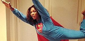 Serena Williams in versione Superman. Twitter