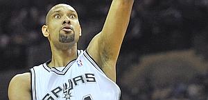 Tim Duncan, 36 anni, leggenda degli Spurs. Epa