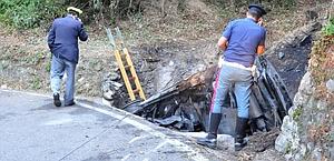 Quel che resta della Peugeot di Catelani-Bertoneri dopo la tragedia Quel che resta della Peugeot di Catelani-Bertoneri dopo la tragedia