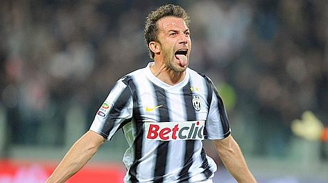 Alessandro Del Piero, 37 anni, 19 trascorsi alla Juve. Ansa