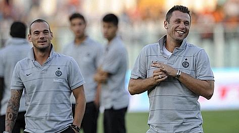 Wesley Sneijder con Antonio Cassano: il feeling continuer in campo? Ap