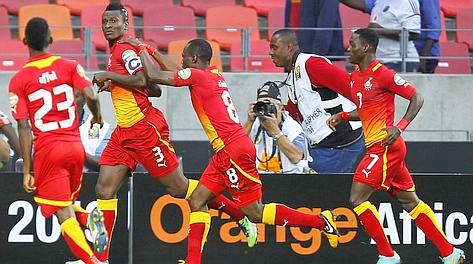 L'esultanza dei giocatori del Ghana dopo il gol di Asamoah Gyan. Reuters