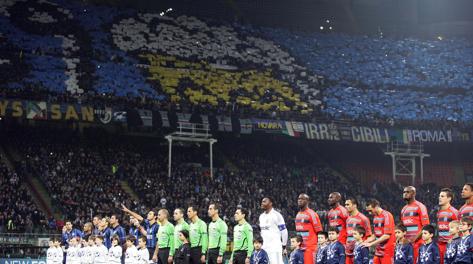 Gli ultras dell'Inter contro l'Olympique Marsiglia. Lapresse