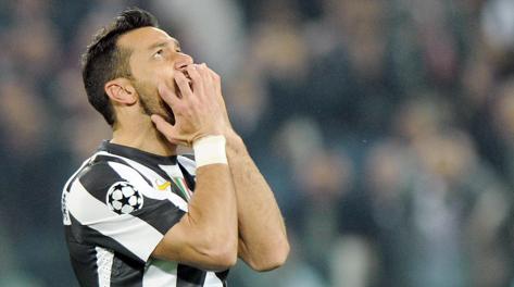 Fabio Quagliarella, 30 anni, in ombra contro il Bayern. Ansa Fabio Quagliarella, 30 anni, in ombra contro il Bayern. Ansa