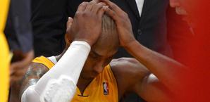 Kobe Bryant disperato: il tendine d’Achille sx si  rotto. LaPresse