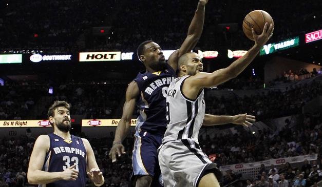 Ultime Notizie: San Antonio incontenibile Memphis spazzata via
