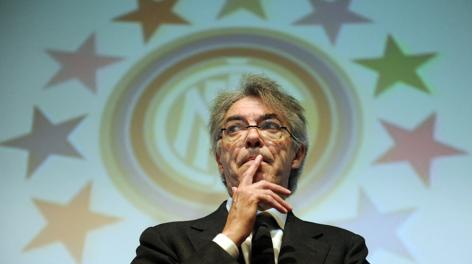 Massimo Moratti riflette. Ansa Massimo Moratti riflette. Ansa