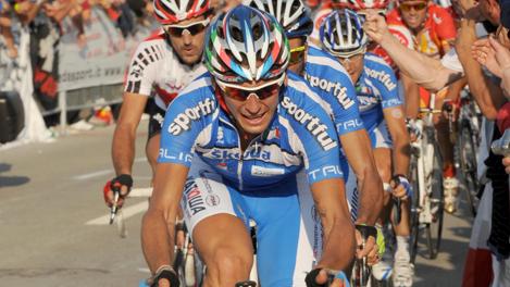 Filippo Pozzato in maglia azzurra. Bettini