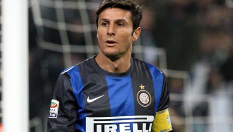 Javier Zanetti, il capitano nerazzurro ha rinnovato di un anno. Forte