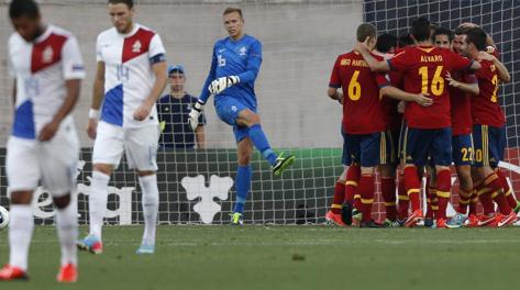 L'esultanza degli spagnoli. Reuters L'esultanza degli spagnoli. Reuters