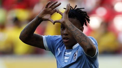 La dedica particolare di Abel Hernandez. Reuters La dedica particolare di Abel Hernandez. Reuters