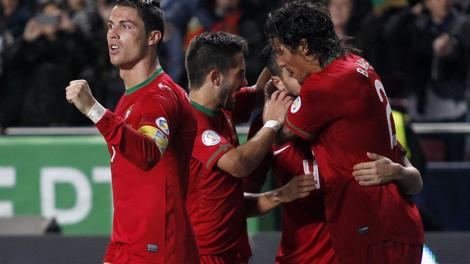 Ronaldo esulta: ha portato il Portogallo al Mondiale. LaPresse