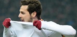 L'esultanza di Destro dopo l'1-0. Ansa L'esultanza di Destro dopo l'1-0. Ansa