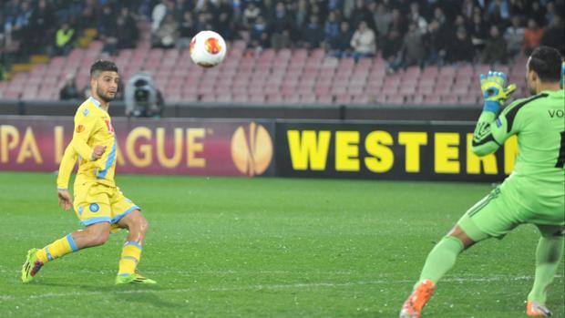 Lorenzo Insigne realizza la rete dell’1-0. Ansa Lorenzo Insigne realizza la rete dell’1-0. Ansa