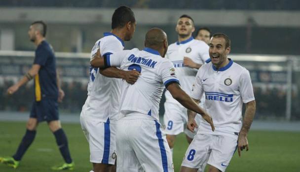 Palacio e Jonathan: protagonisti assoluti della vittoria dell'Inter al Bentegodi sul Verona. Ansa