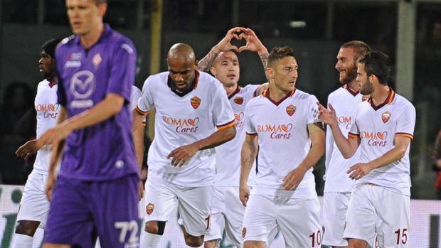 Radja Nainggolan festeggia così il gol partita. Ansa Radja Nainggolan festeggia così il gol partita. Ansa