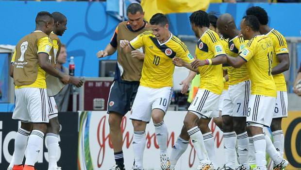 La danza colombiana dopo il gol di James Rodriguez. Epa