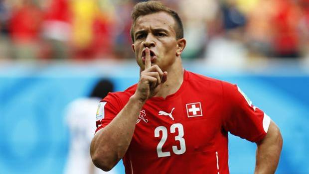 Esultanza polemica per Xherdan Shaqiri. Epa Esultanza polemica per Xherdan Shaqiri. Epa