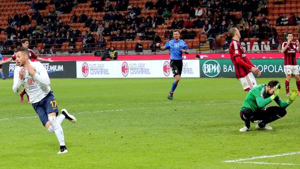 La gioia di Nico Lopez e la disperazione di Diego Lopez e Antonelli. Forte La gioia di Nico Lopez e la disperazione di Diego Lopez e Antonelli. Forte