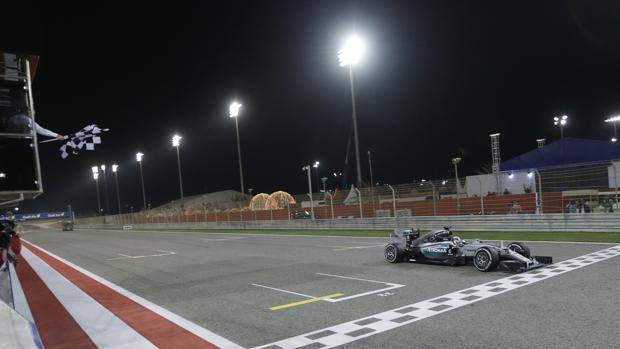 Lewis Hamilton, terza vittoria del 2015. Ap Lewis Hamilton, terza vittoria del 2015. Ap