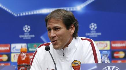 Гарсия: “Рома” может перейти на новую схему В матче с БАТЭ”