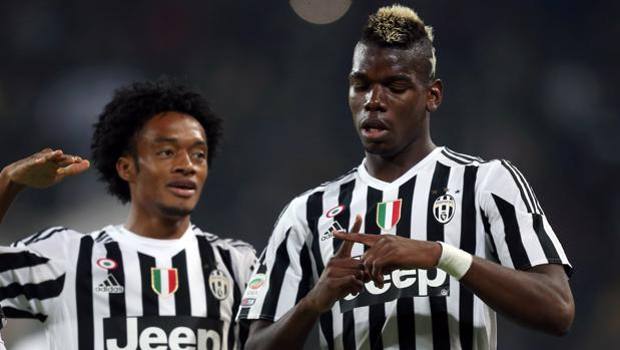 L'esultanza di Paul Pogba nel derby di Torino in cui ha mimato il + e il 5. Afp 